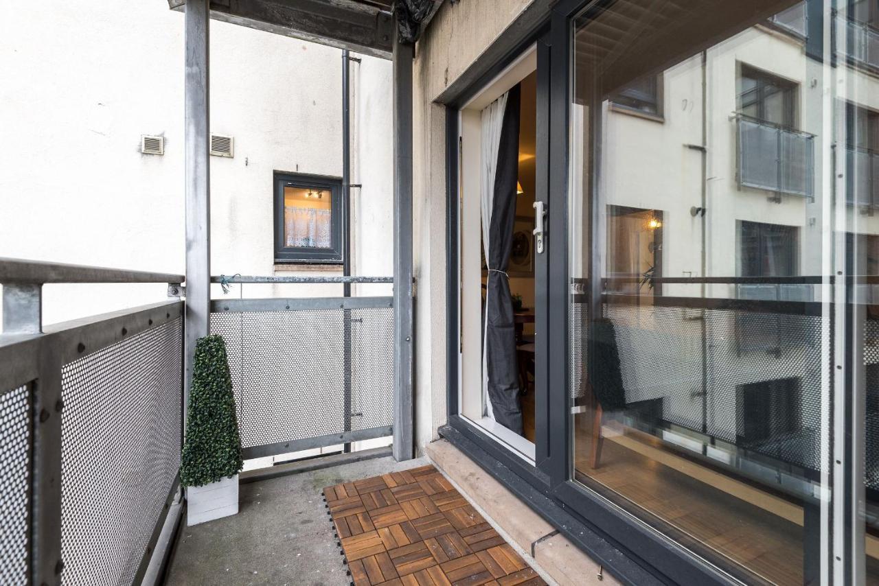 Elegant 2 Bedroom City Centre Apartment - Free Parking - Private Balcony EDI Exterior photo